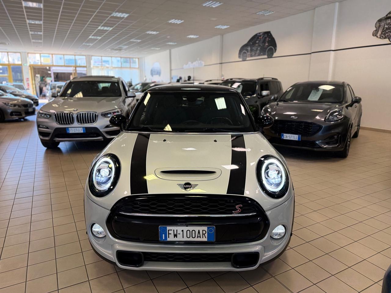 Mini 2.0 Cooper S Delaney Edition