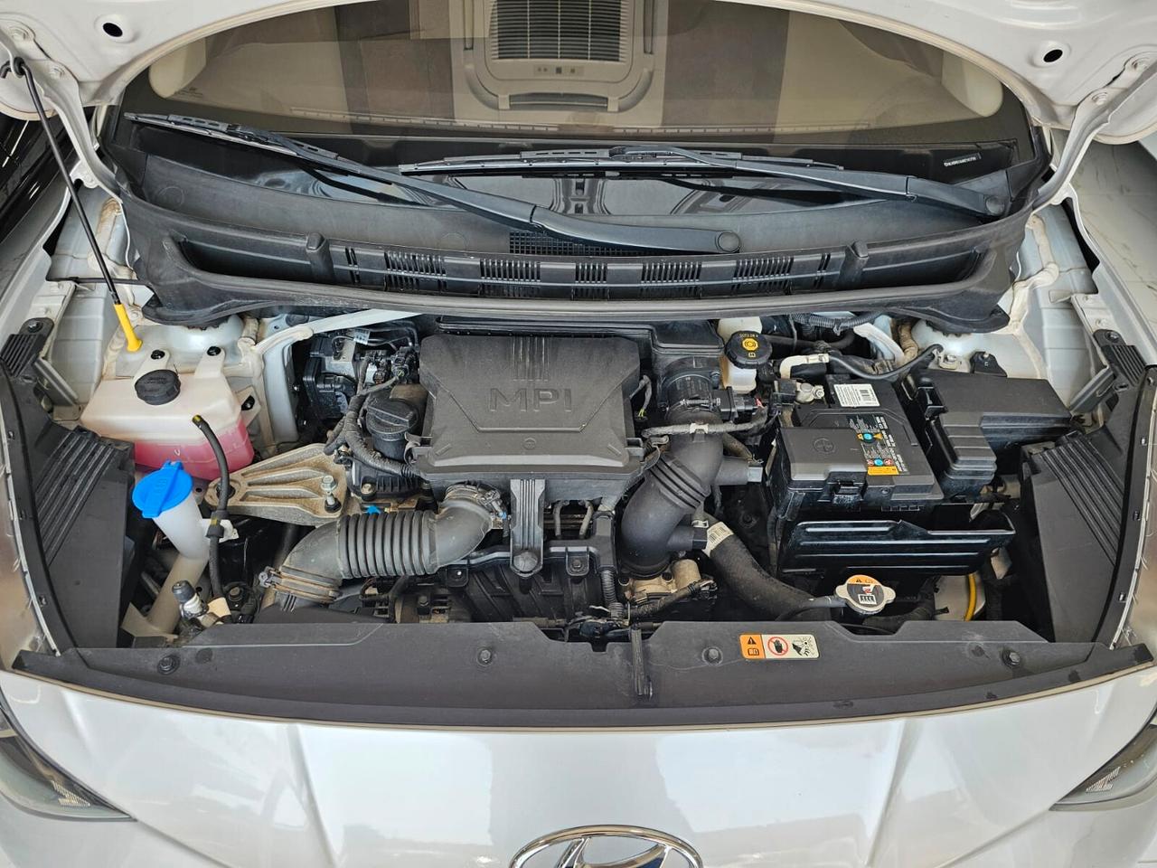 NUOVA HYUNDAI i10 ADVANCED 1.0 BENZ 67CV - UFFICIALE ITALIANA