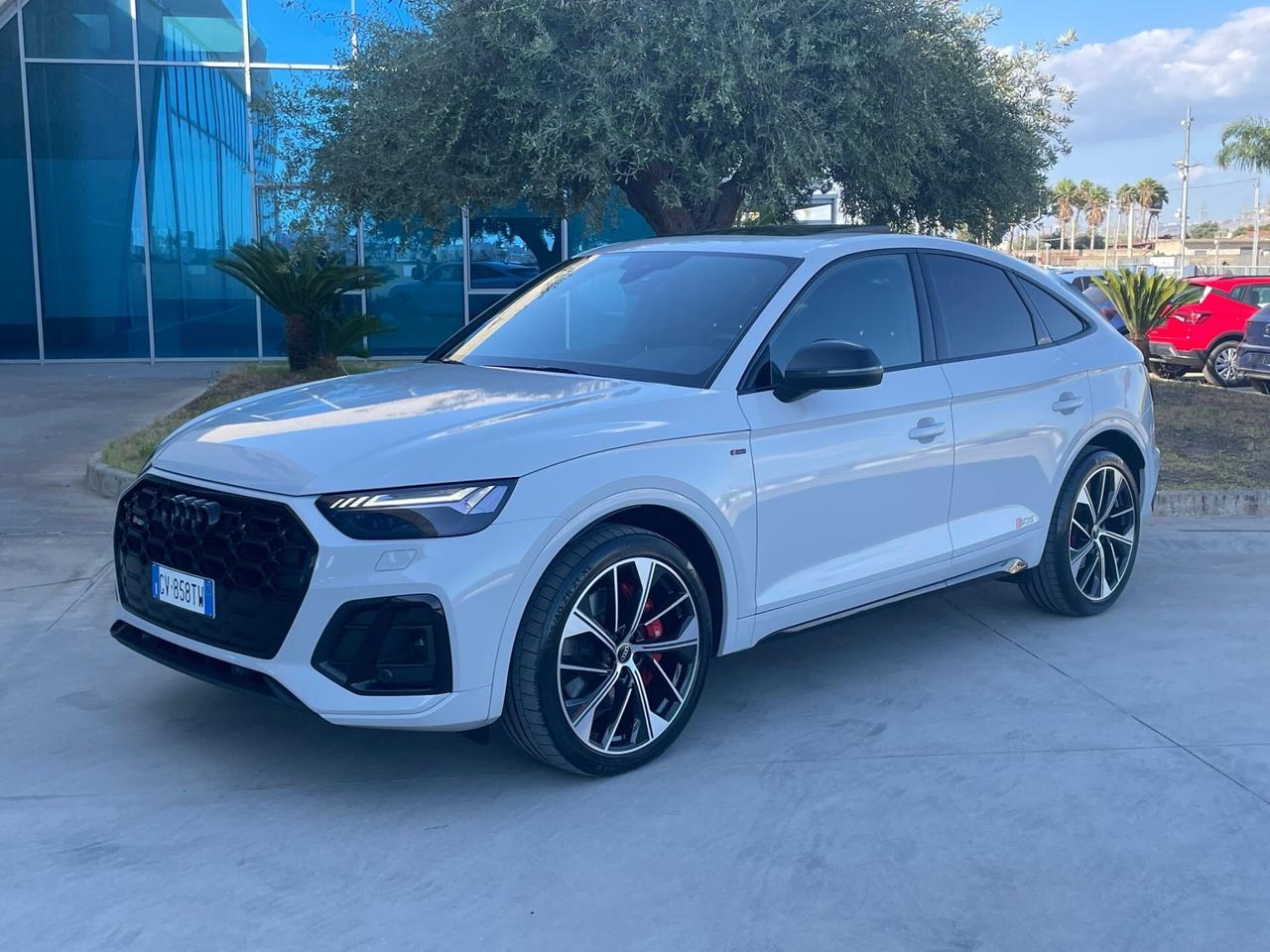 Audi SQ5 SPB tdi quattro possibilità noleggio no scoring