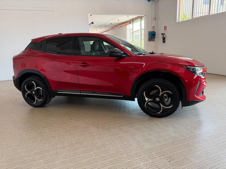 Alfa Romeo Junior 1.2 145 CV Hybrid eDCT6 Q4 Intensa Km 1200 ROSSO BRERA 4X4