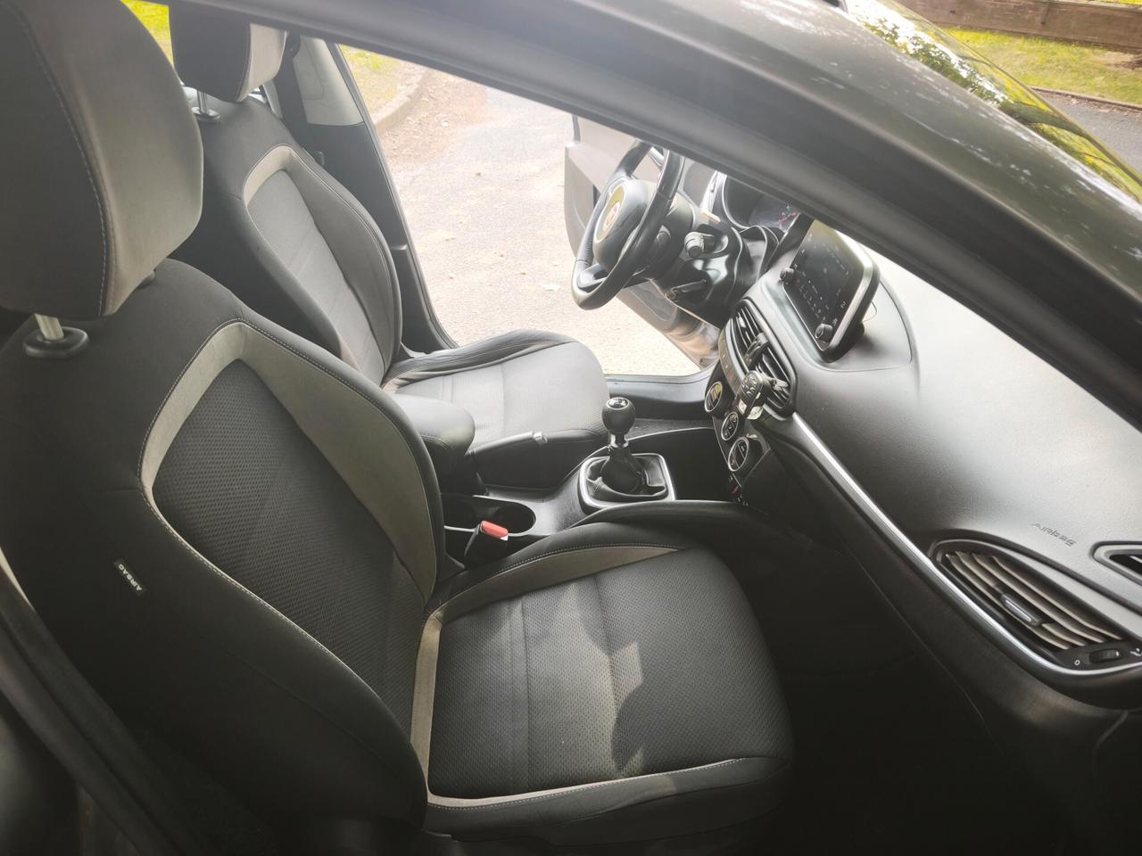 Fiat Tipo 1.6 Mjt SW Lounge 2017 euro6