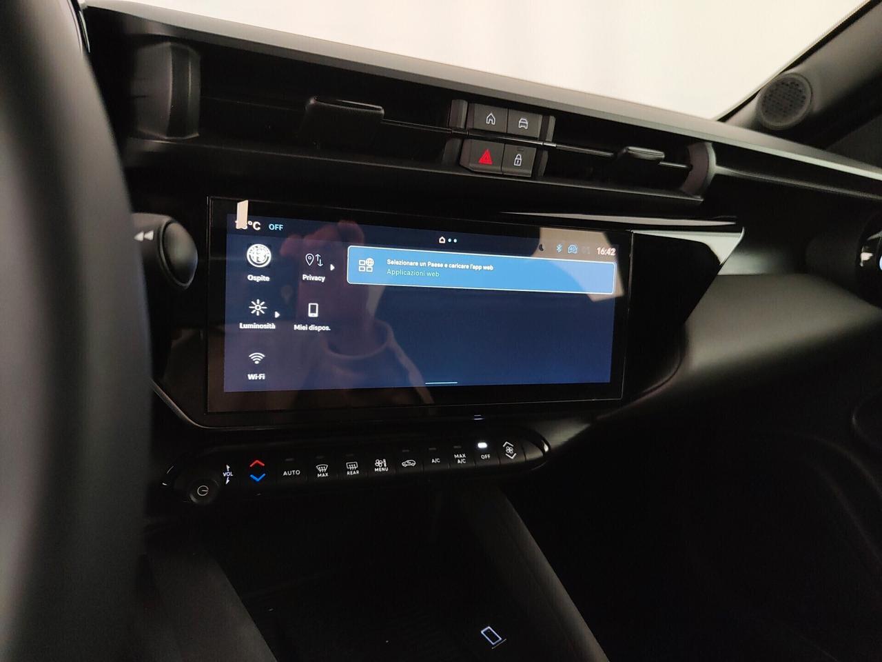 Alfa Romeo Junior 1.2 136 CV Hybrid eDCT6 Speciale