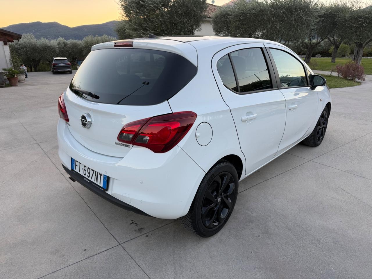 Opel Corsa 1.4 90CV GPL Tech 5 porte Advance