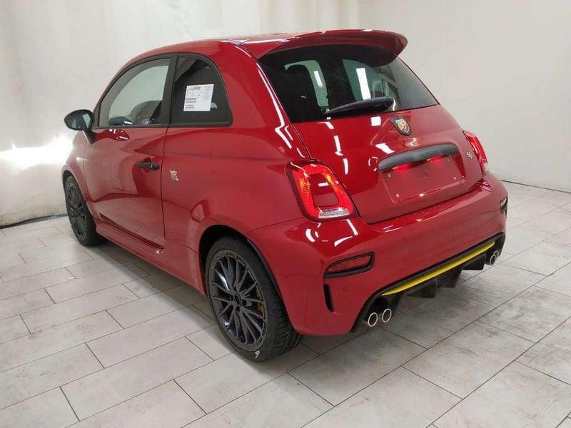 Abarth 695 1.4 t-jet 180cv