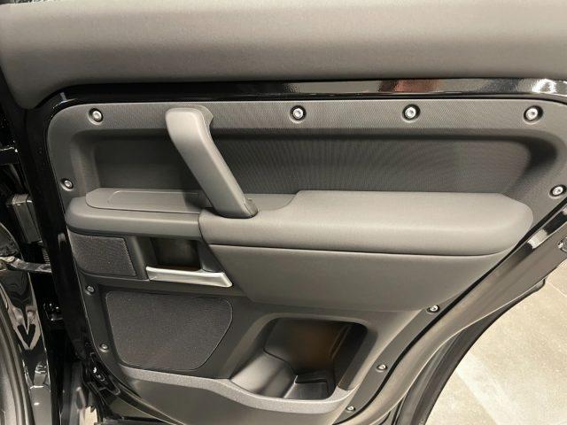 LAND ROVER Defender 110 3.0D I6 200 CV AWD Auto X-Dynamic SE KM0 MY26