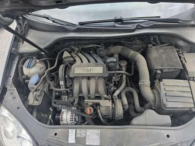 Volkswagen Golf 5p 1.6 Comfortline