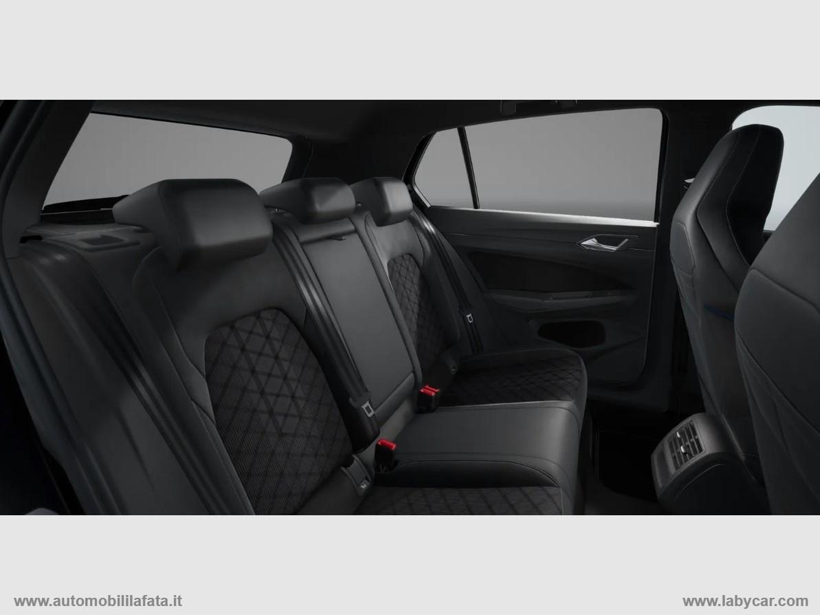 VOLKSWAGEN Golf 2.0 TDI 150 CV DSG SCR R-Line Plus DIESEL KM0