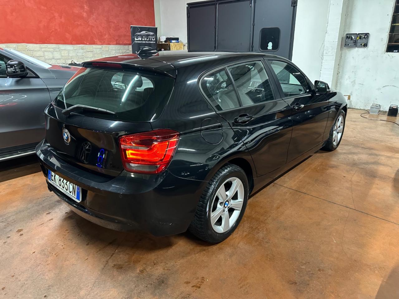 Bmw 116 116i 5p. Sport