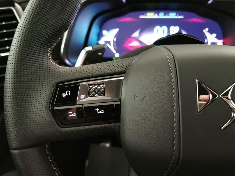 DS DS 7 1.6 e-tense phev Performance Line+ 4x4 300cv auto