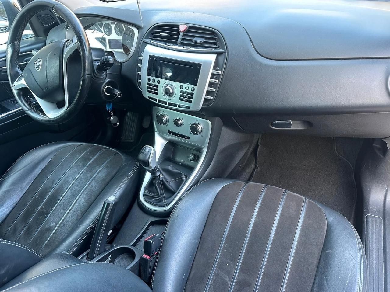 Lancia Delta 1.6 MJT DPF Gold