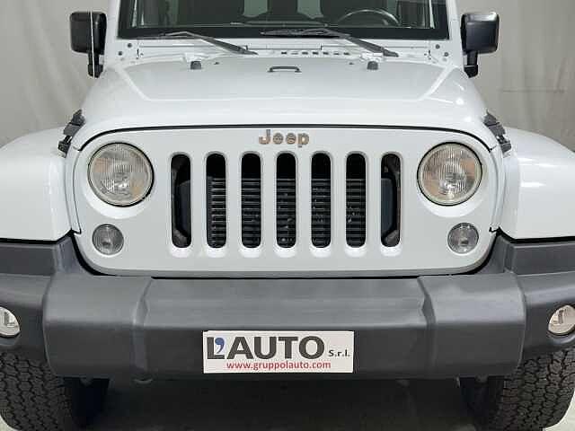 Jeep Wrangler Unlimited 2.8 CRD DPF Sahara