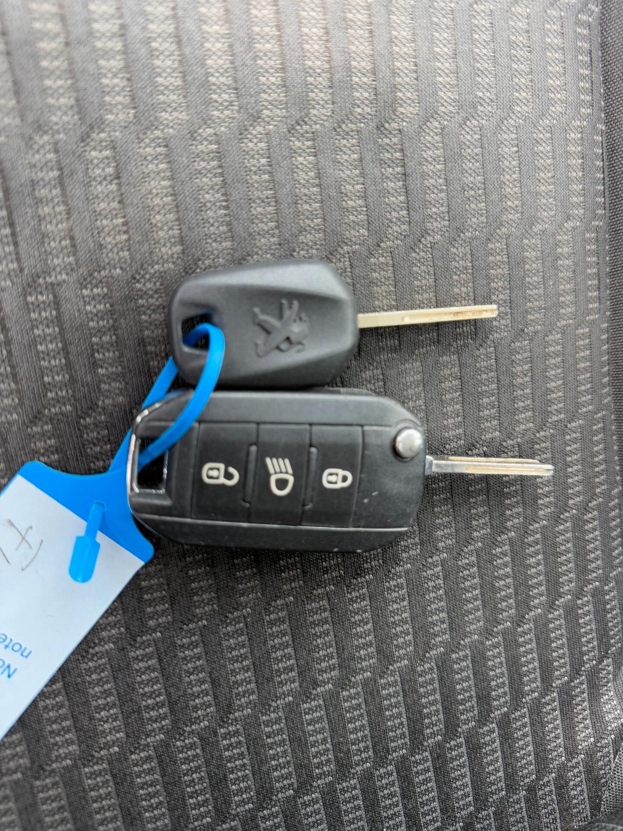 PEUGEOT 208 2016 1.2 BENZINA 82 CV 134.000 KM