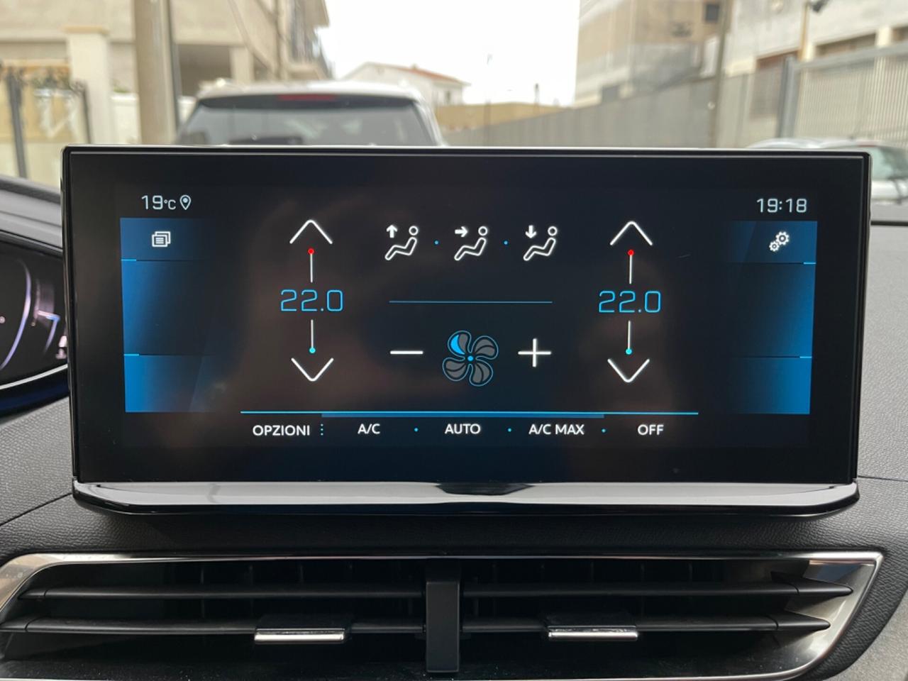 PEUGEOT 3008 GT 1.5 130CV EAT8 Cam 2022