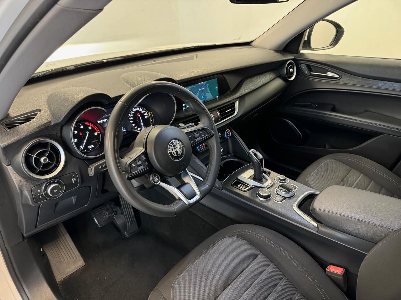 Alfa Romeo Stelvio 2.2 Turbodiesel 160 CV AT8 RWD ALLESTIMENTO QV 20"