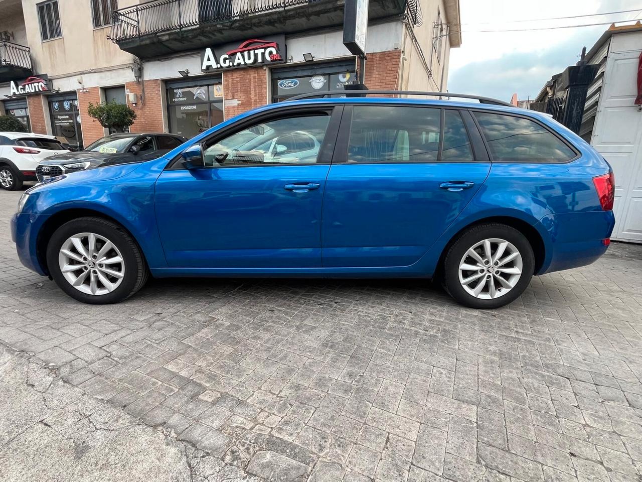 Skoda Octavia 1.6 TDI CR 105 CV Wagon Elegance