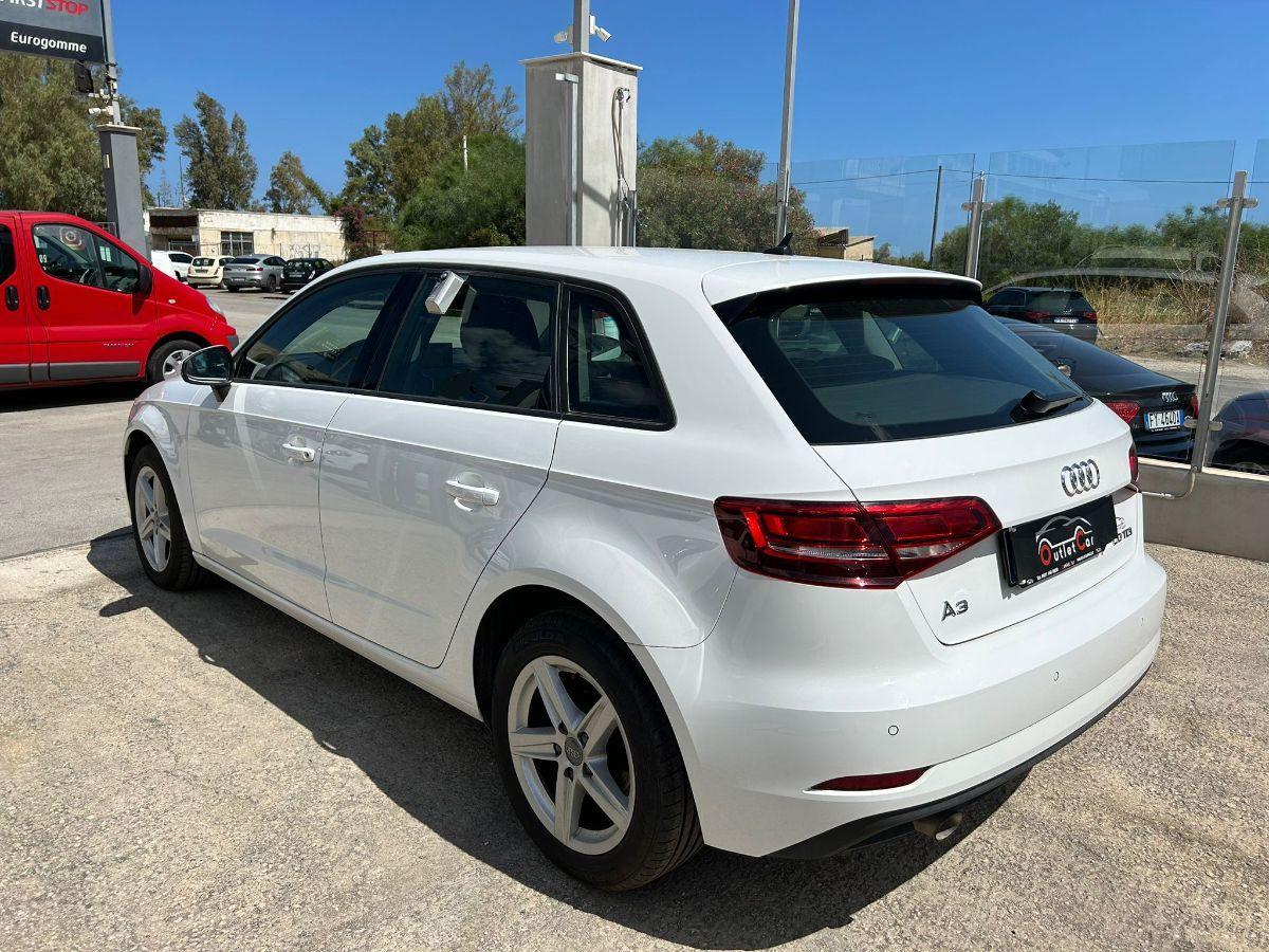 AUDI - A3 - 1.6 TDI Business