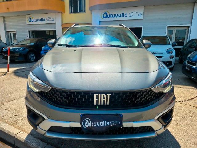 FIAT Tipo 1.5 Hybrid DCT SW Cross