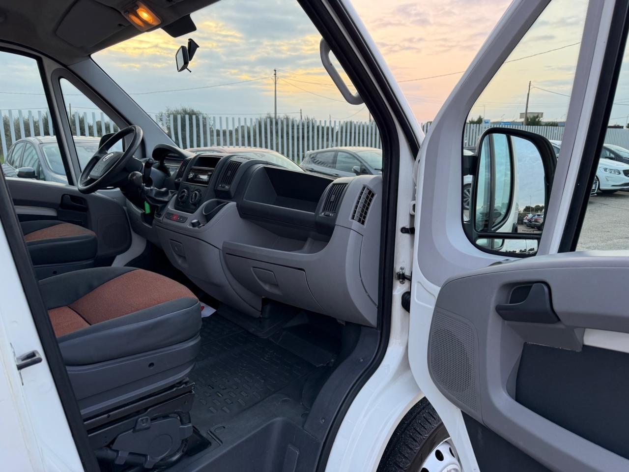 FIAT DUCATO 2.3 JTD 120 DISABILI 7P 2 SEDIE A ROTELLE