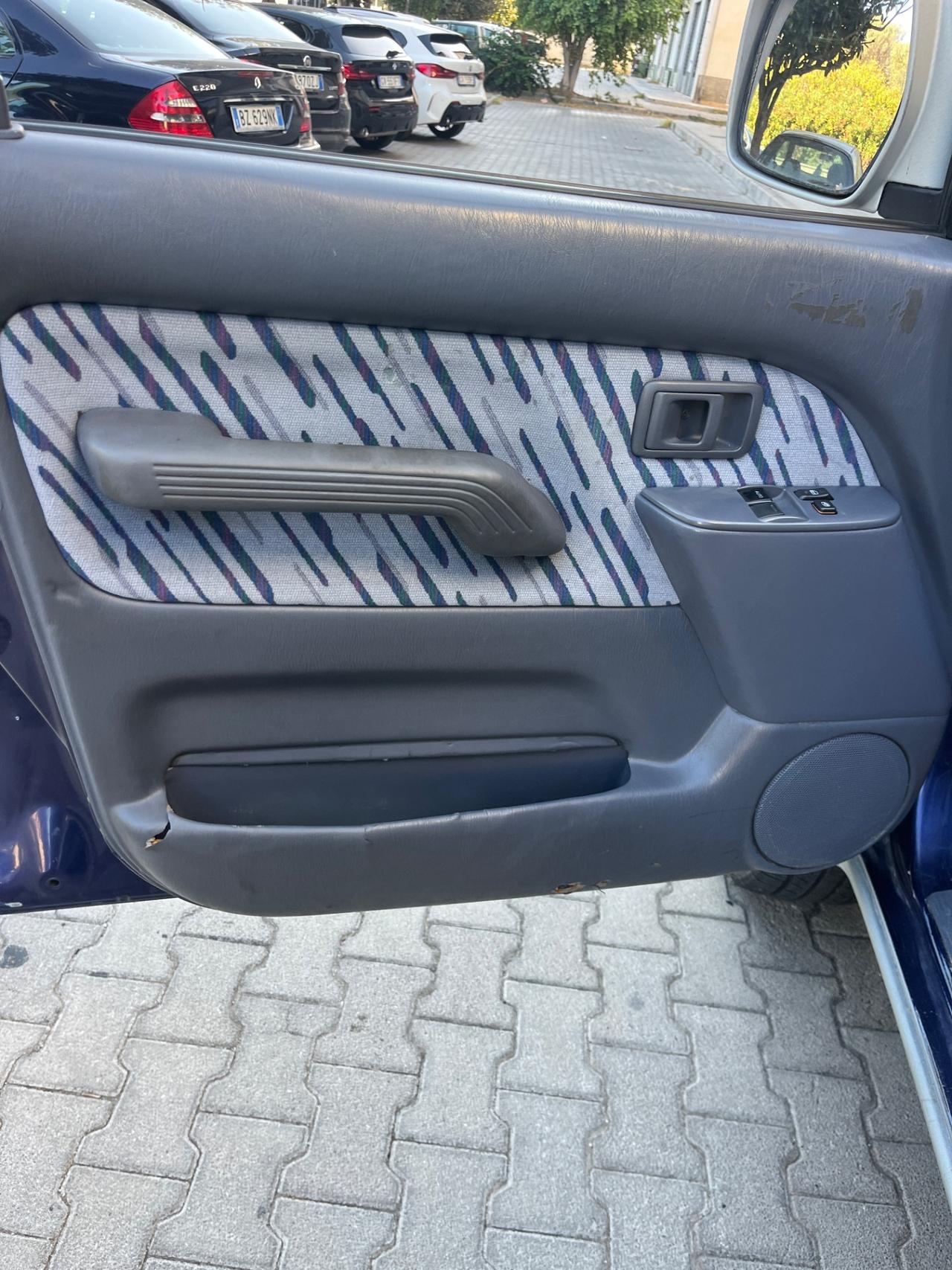 Toyota Land Cruiser 3.0 turbodiesel 3 porte KZJ90 GX