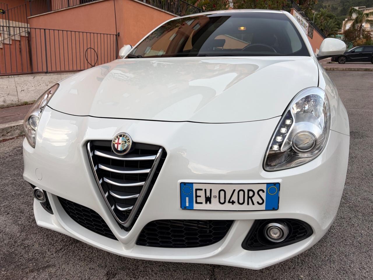 Alfa Romeo Giulietta 1.6 JTDm distictive ideale pe