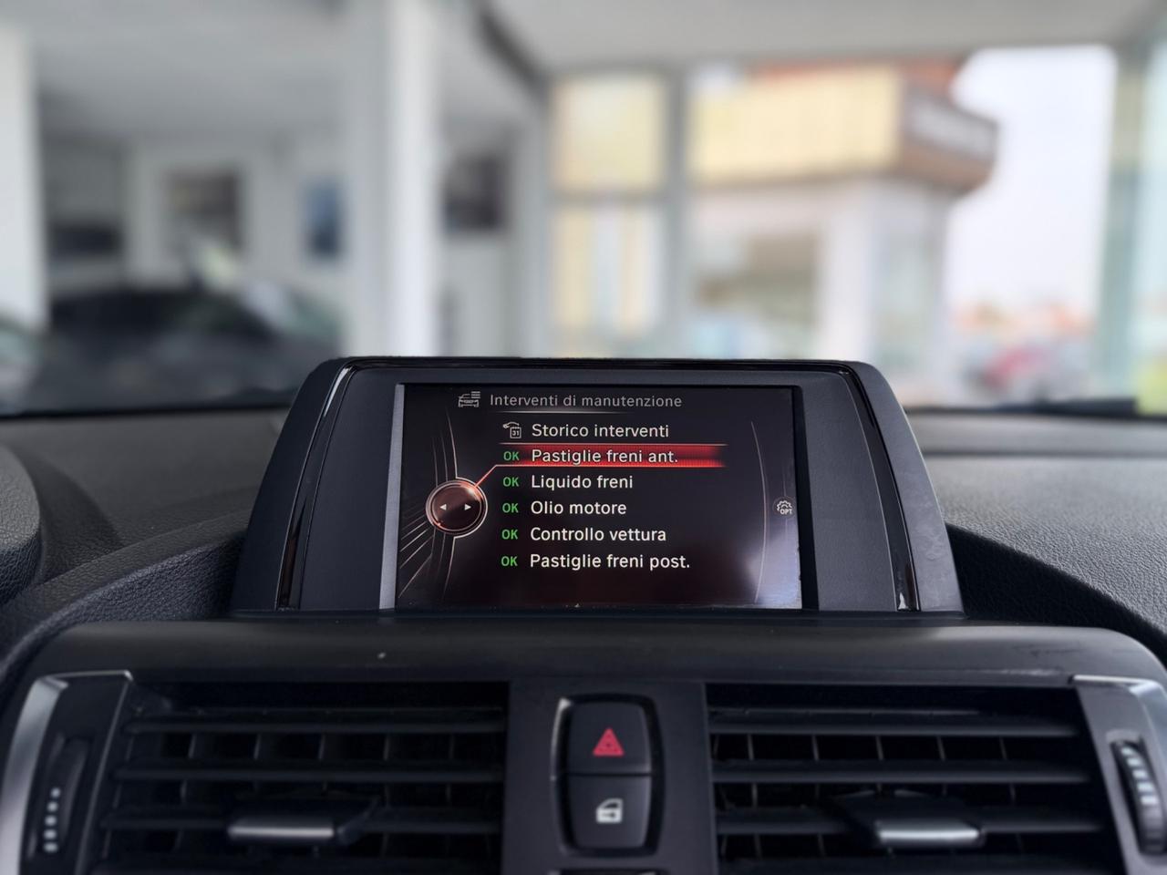 Bmw 218i Cabrio Sport Bianco Perla