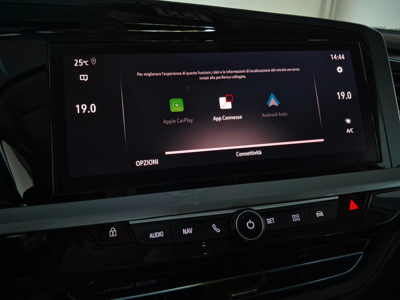 Opel Grandland 1.5 DIESEL ULTIMATE AUTO LED PELLE NAVI APPLE CAR PLAY & ANDROID AUTO SEDILI RAFFREDDABILI VOLANTE RISCALDABILE 360° ACC