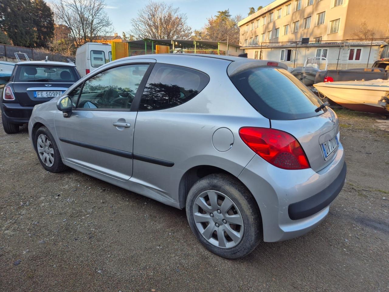 Peugeot 207 1.4 8V 75CV 5p. X Line ECO GPL