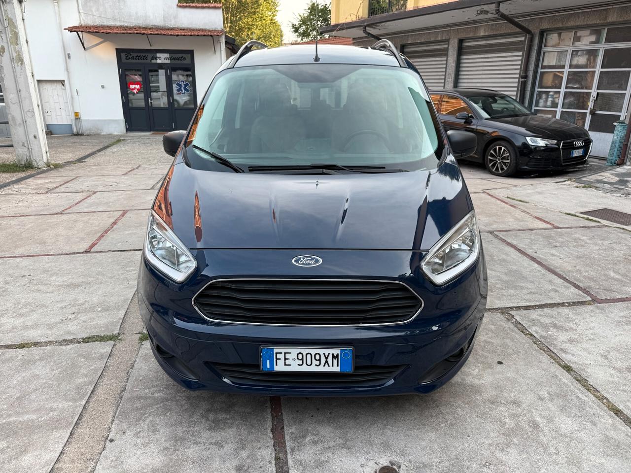 Ford Tourneo Courier 1.0 EcoBoost 100 CV Titanium