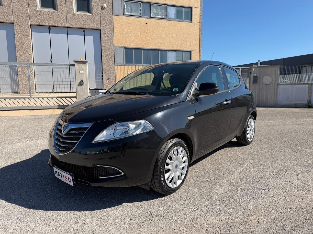Lancia Ypsilon 99000 KM GARANZIA 12 MESI
