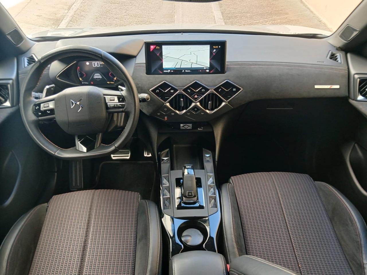 Ds DS3 3 Crossback BlueHDi 130 aut. Performance Line+