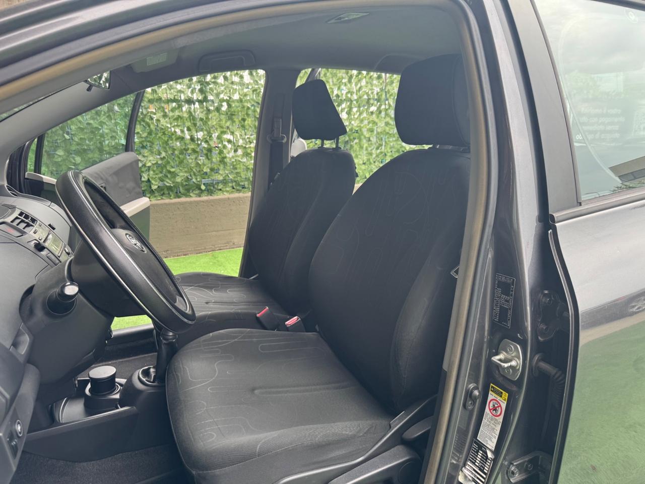 Toyota Yaris 1.0 5 porte Sol GPL
