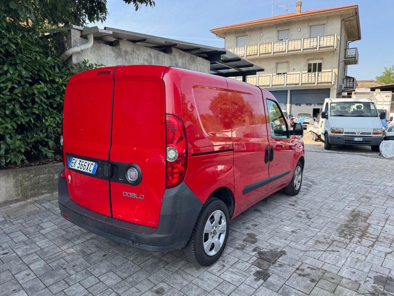 DUE FIAT DOBLO PER COMMERCIANTI