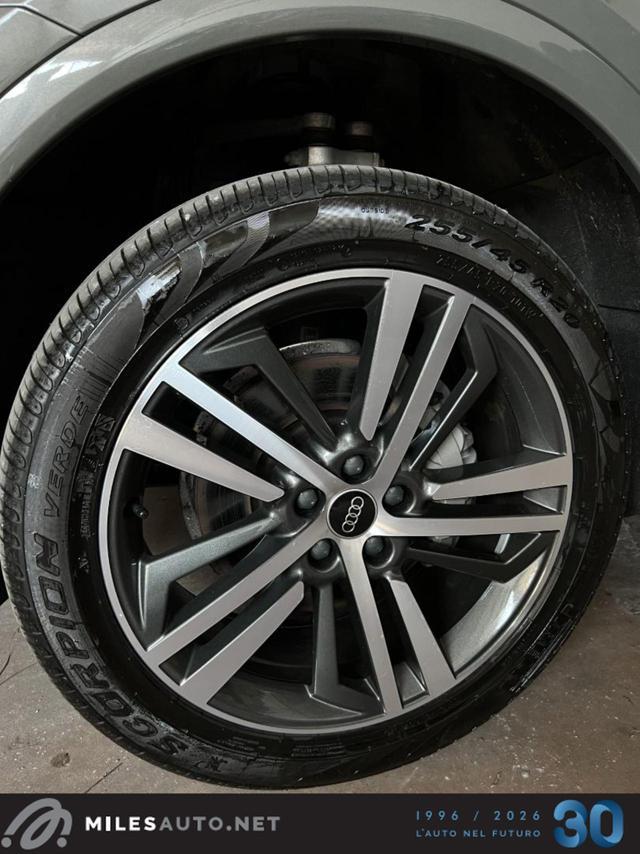 AUDI Q5 SPB 40 TDI quattro S line Matrix Panorama Gancio