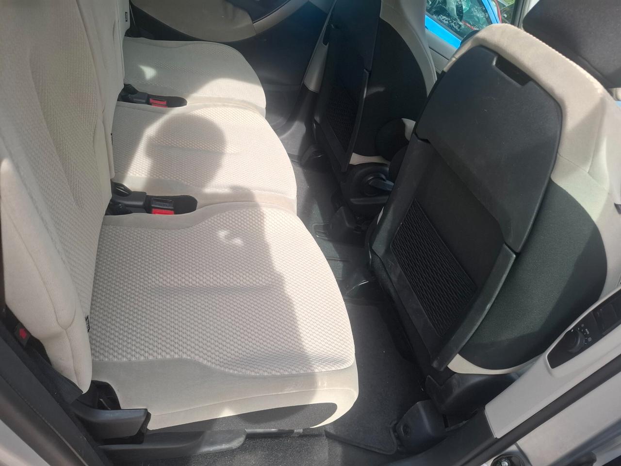 Citroen C4 Picasso 1.6 HDi 110 FAP Elegance (80Kw)
