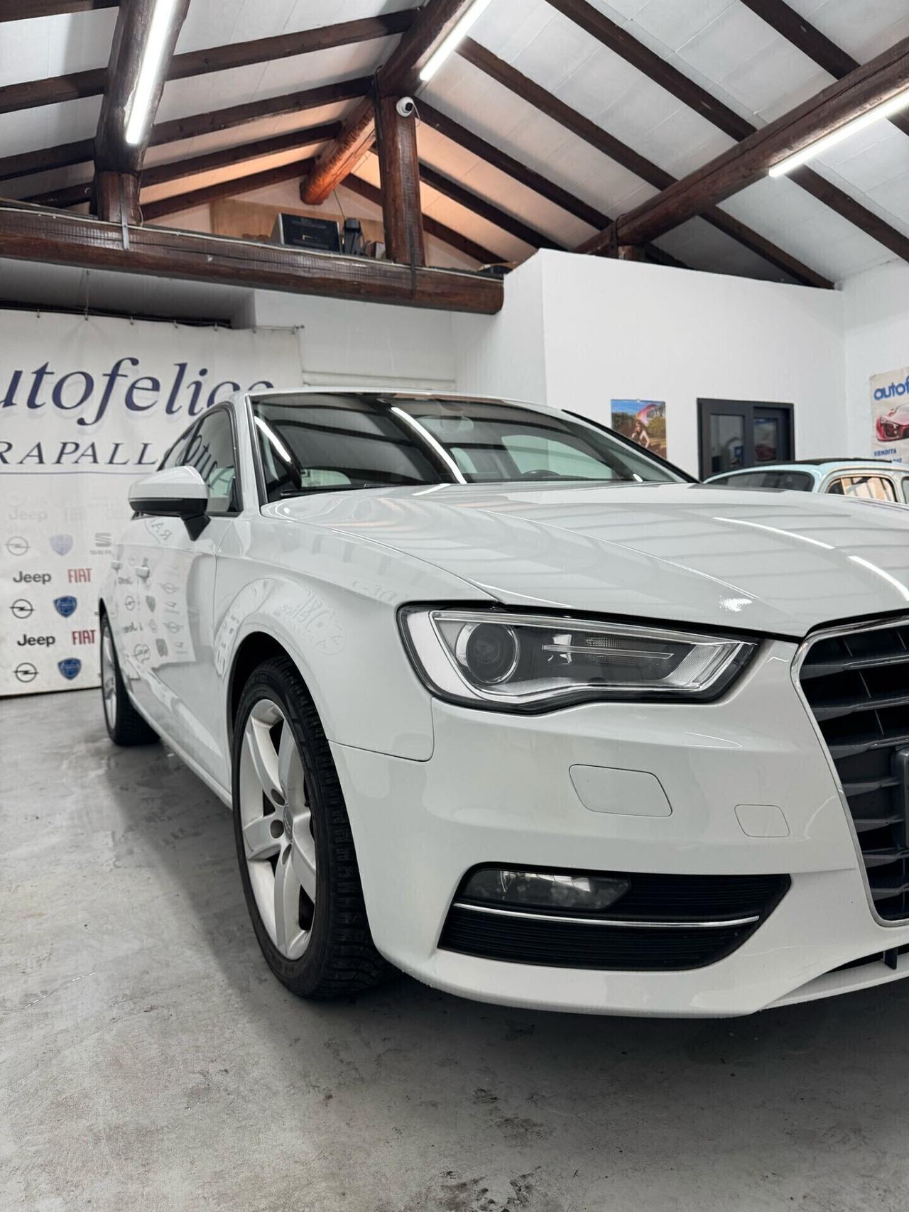 Audi A3 SPB 1.6 TDI clean diesel S tronic Ambition