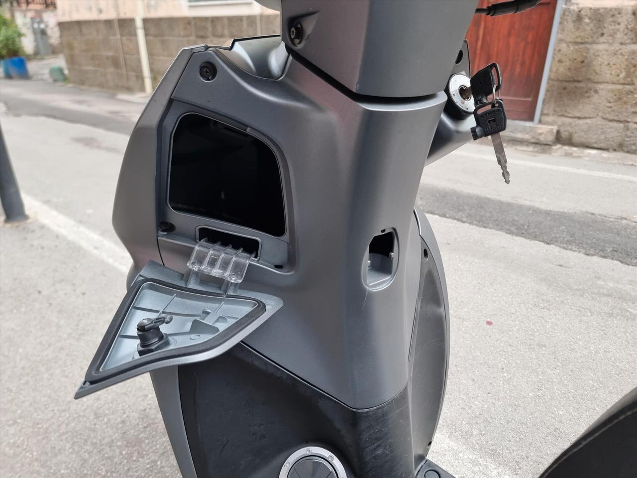 Kymco People 125