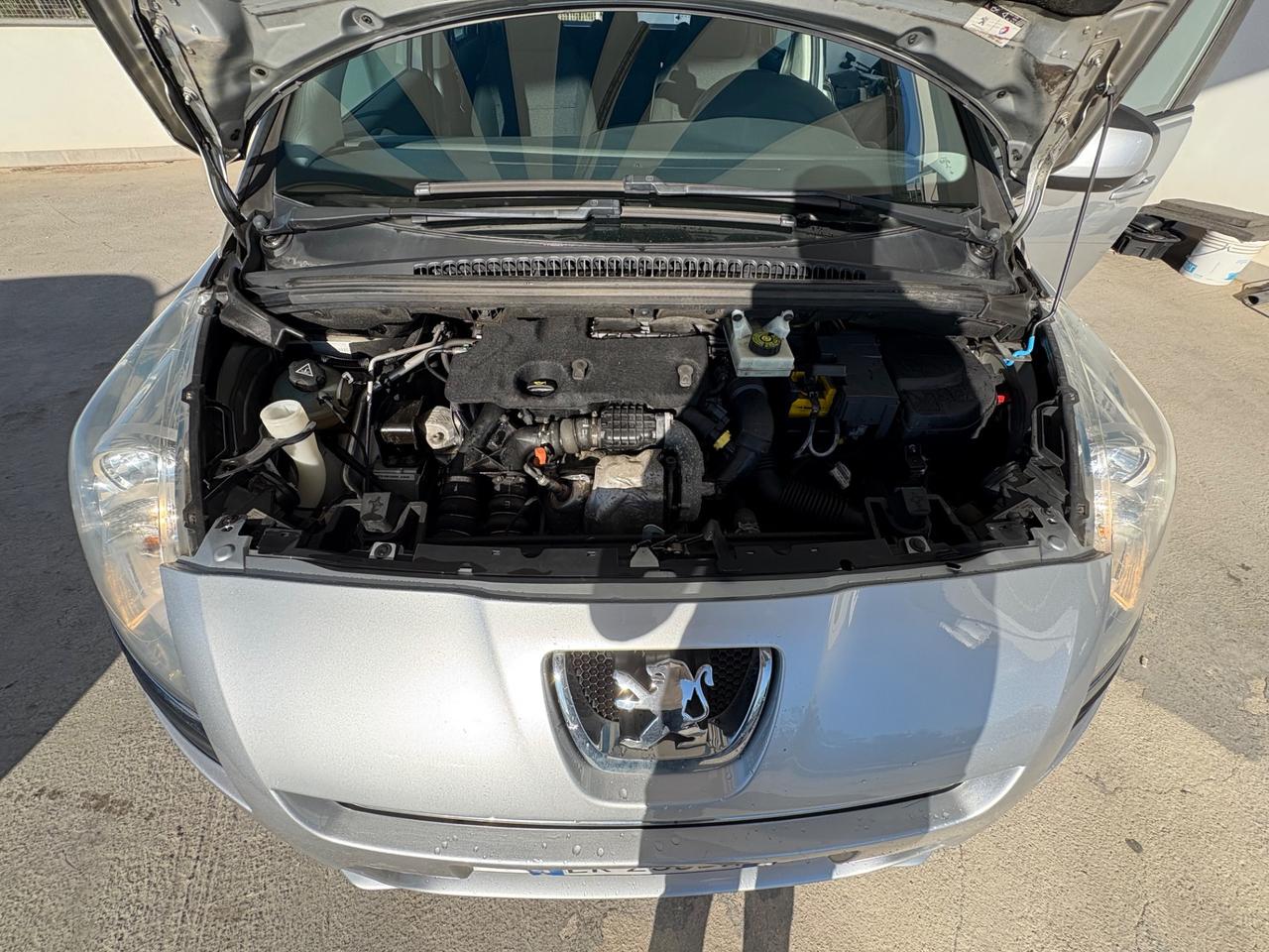 Peugeot 5008 1.6 HDi 112CV Business
