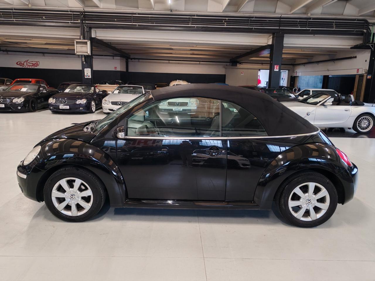 Volkswagen New Beetle 1.6 Cabrio