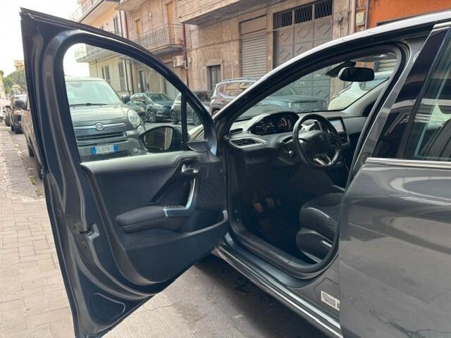 Peugeot 208 1.4 HDi 68 CV 5 porte Allure