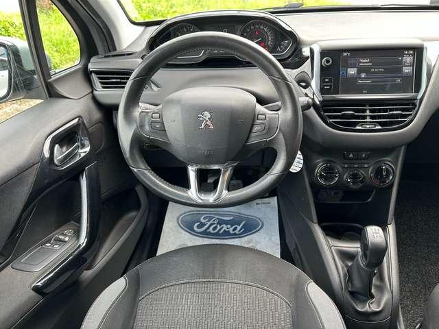 Peugeot 208 208 5p 1.2 puretech Allure 82cv * Neopatentati *