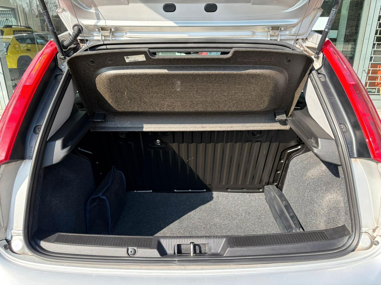 Fiat Punto 1.4 8V 5 porte Easypower Street