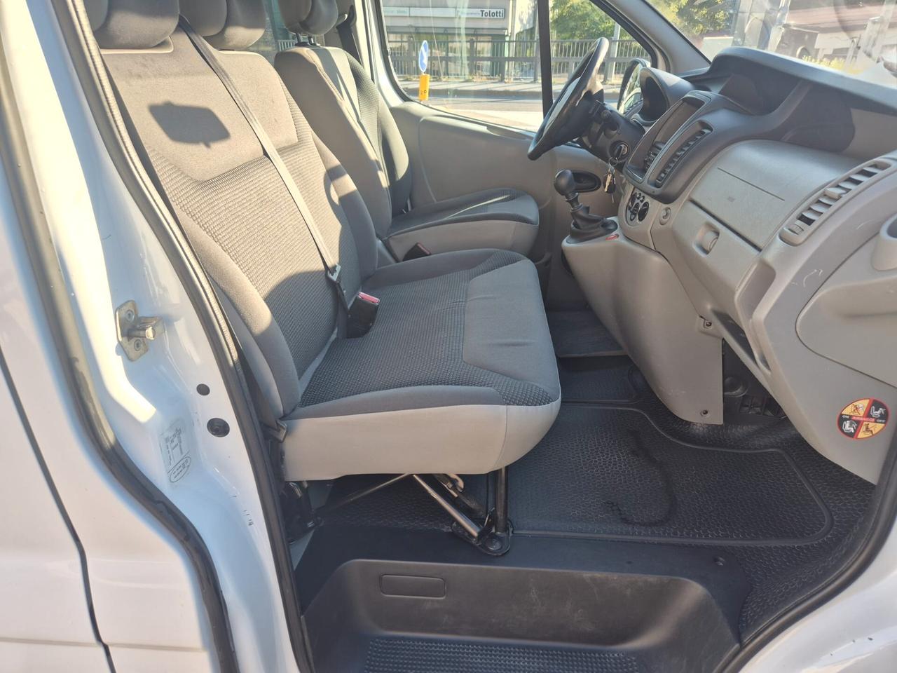 OPEL VIVARO 9 POSTI