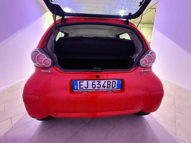 TOYOTA Aygo 1.0 12V VVT-i 5 porte Deep Ocean Connect