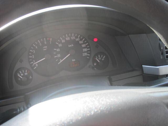 MERIVA 1.4 BENZINA 90 CV NEOPATENTATI SCONTO IN SEDE