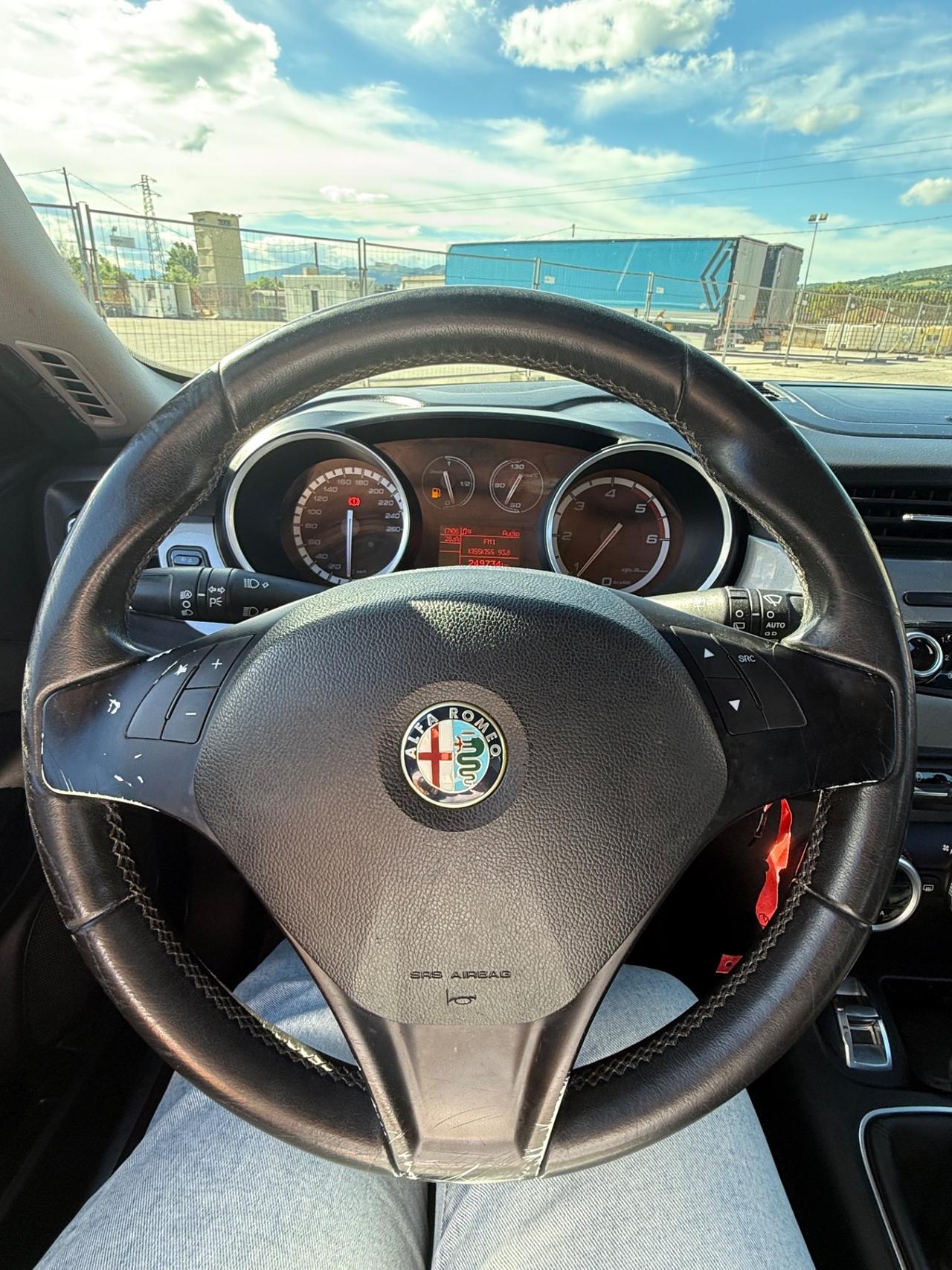 Alfa Romeo Giulietta 1.6 JTDm-2 105 CV Exclusive