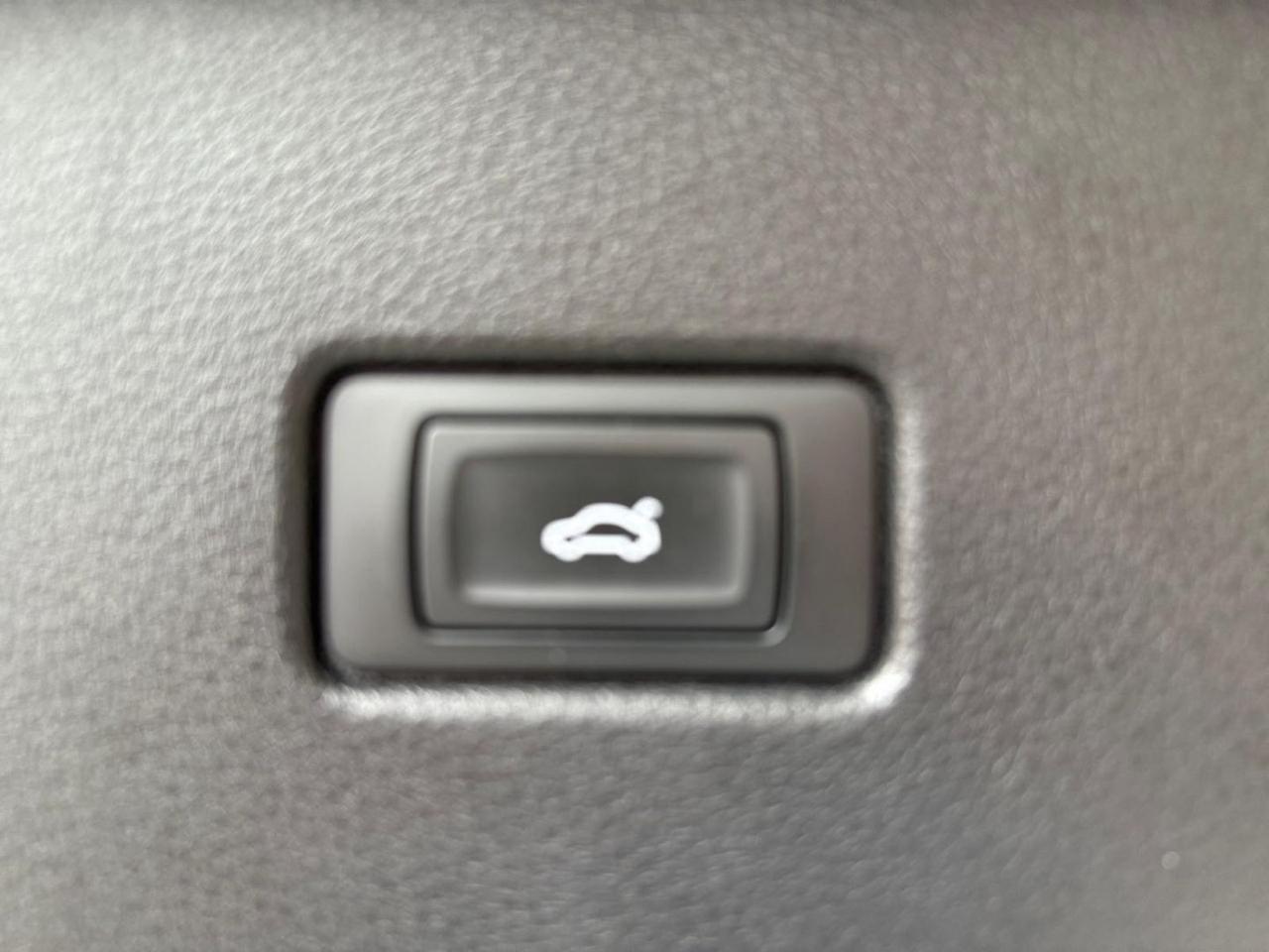 Audi Q5 S Line 2.0 40 TDI MHEV #7305