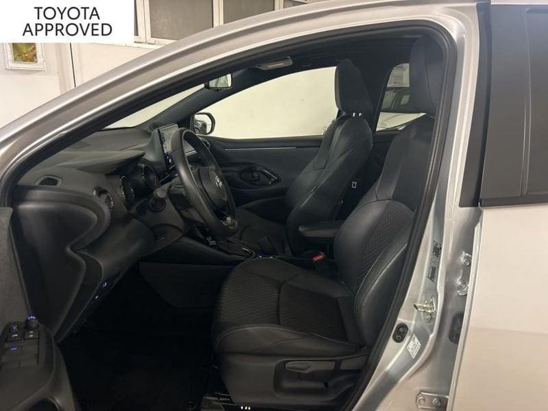 Toyota Yaris 1.5 HYBRID LOUNGE