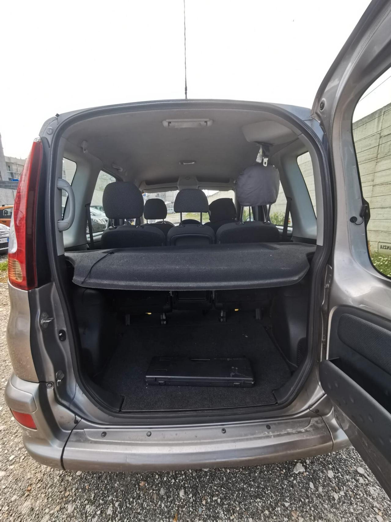 Toyota Yaris Verso 1.3i 16V cat Sol '03