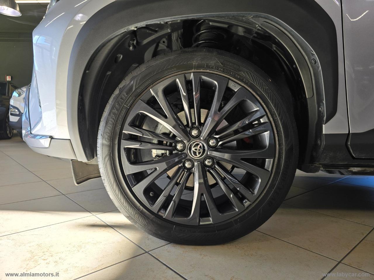 TOYOTA Yaris Cross 1.5 Hybrid 5p. E-CVT Advent.