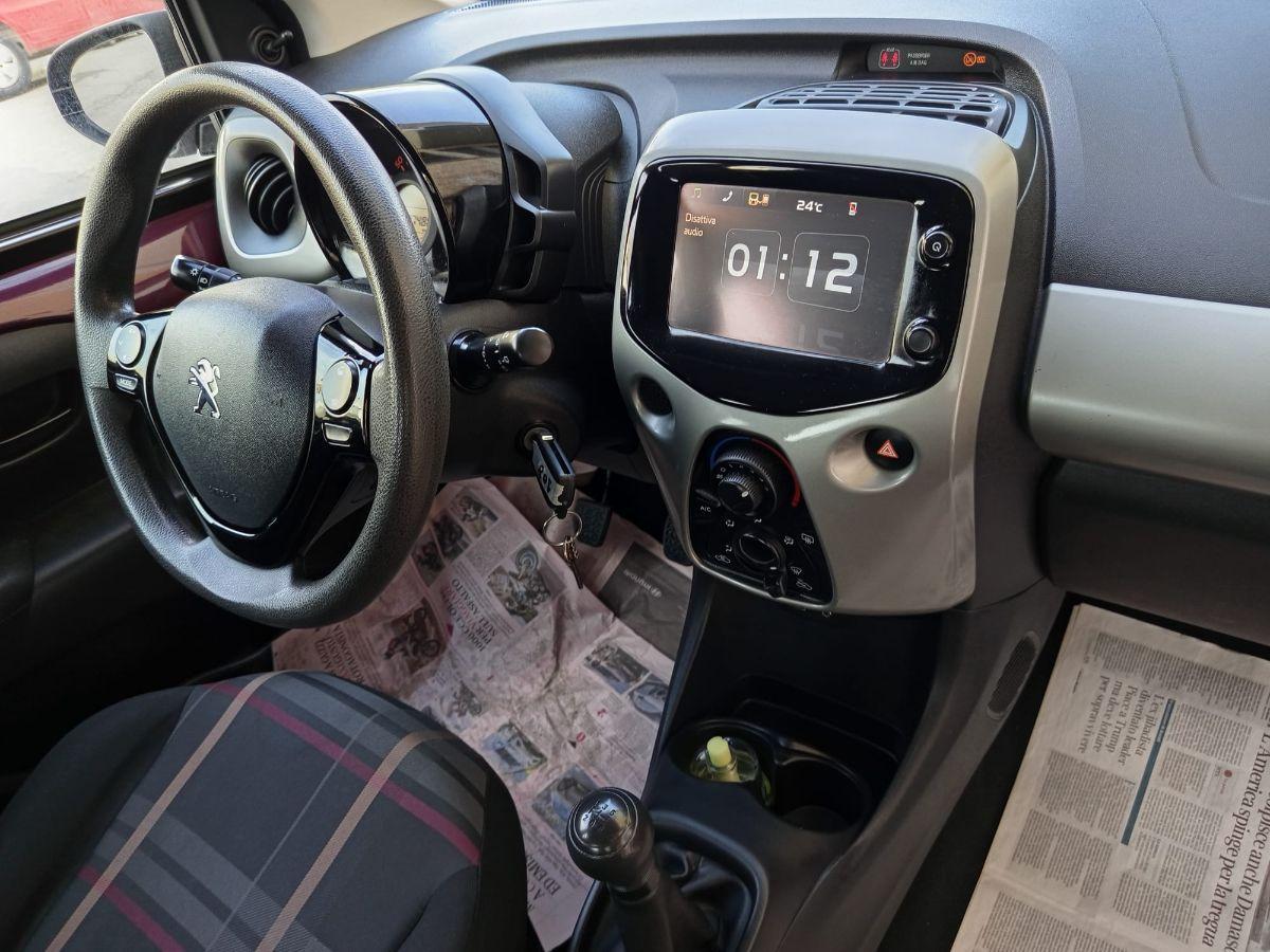 PEUGEOT 108 PureTech 82 5p. Allure 2015
